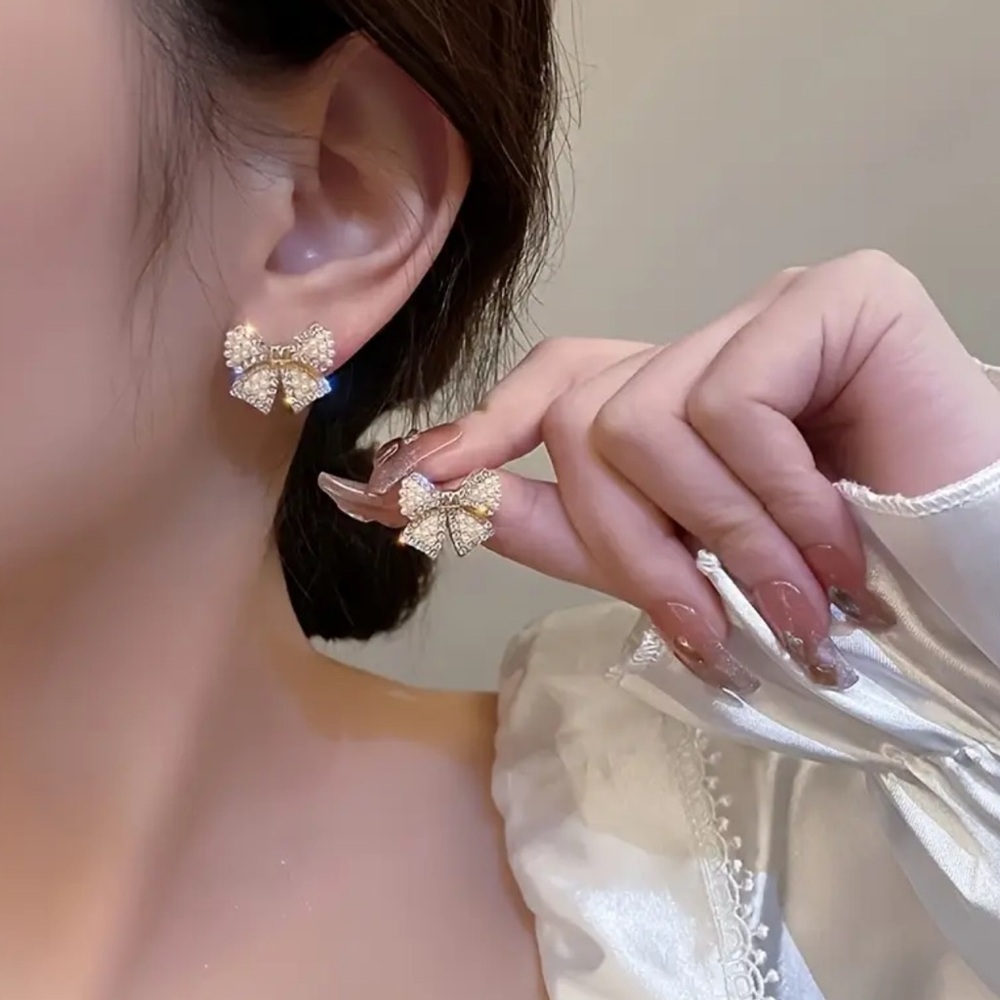 NEW! Vintage Gold Bow Pearl Earrings |  Pearl Elegant Studs 🎀 A5-185